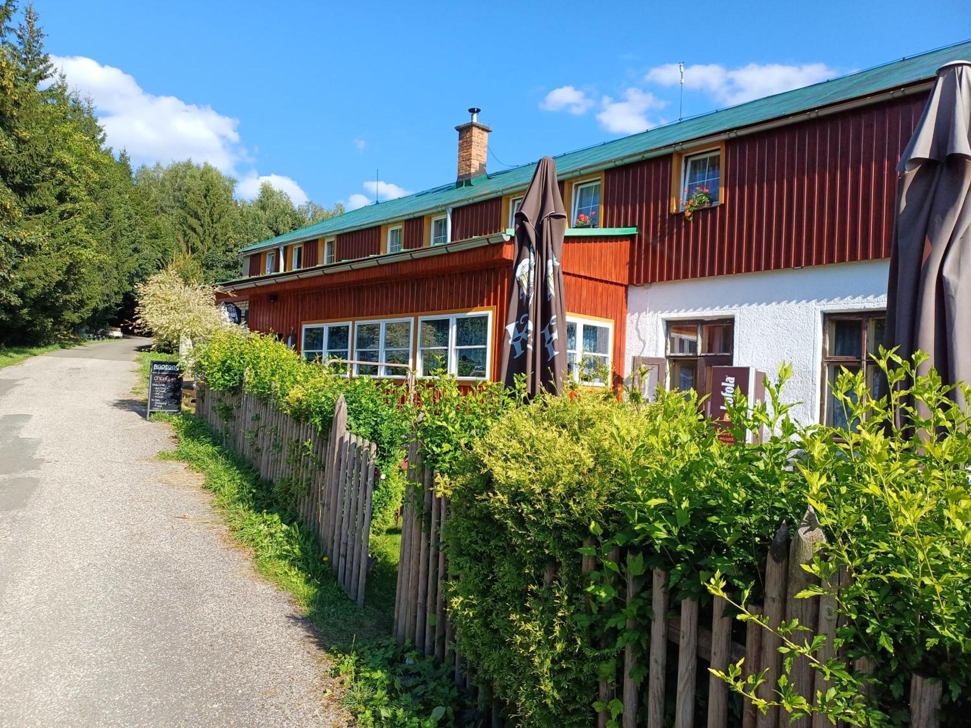 Prazova Bouda Hotel Dobre Luaran gambar