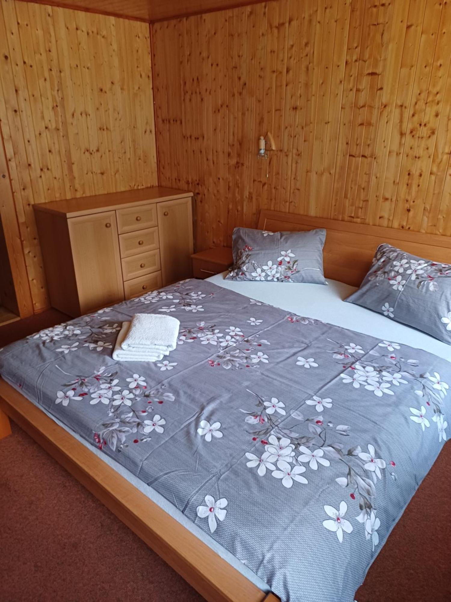 Prazova Bouda Hotel Dobre Luaran gambar