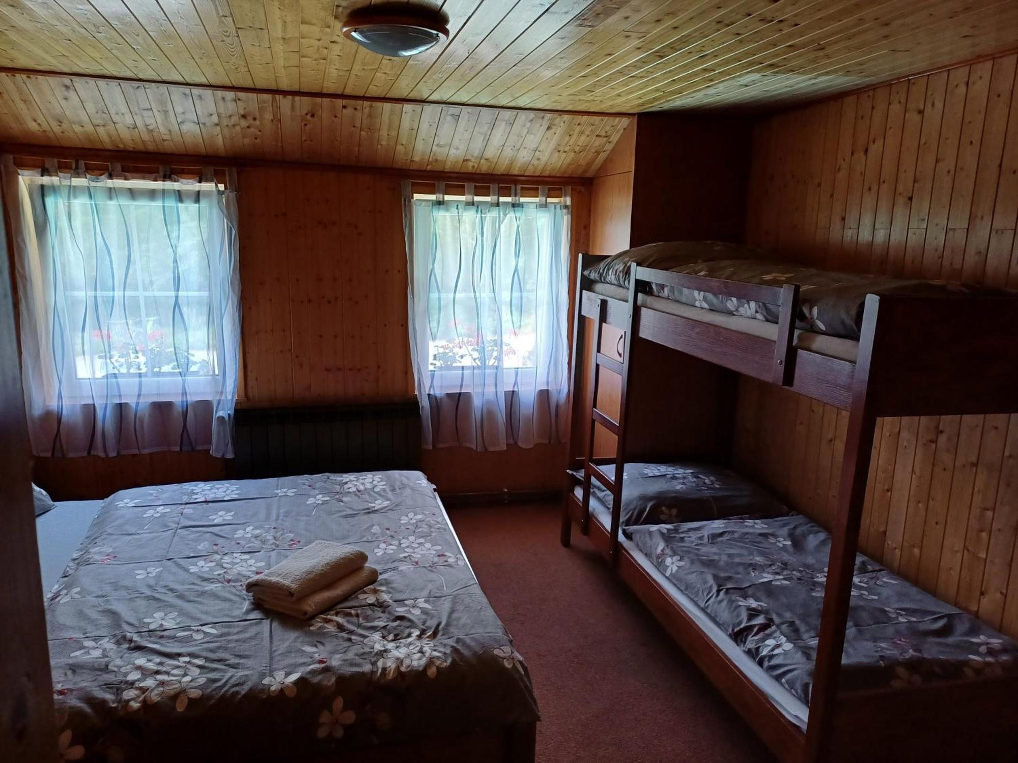 Prazova Bouda Hotel Dobre Luaran gambar